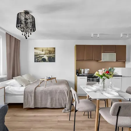 Apartamento Wola - Train And Metro Nearby - By Rentujemy *