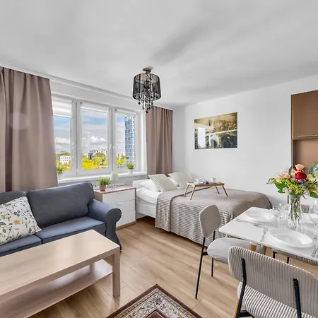 Apartamento Wola - Train And Metro Nearby - By Rentujemy
